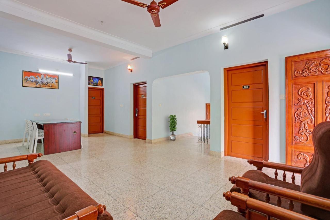 Flagship Hotel Adara Residency Thiruvananthapuram Екстериор снимка