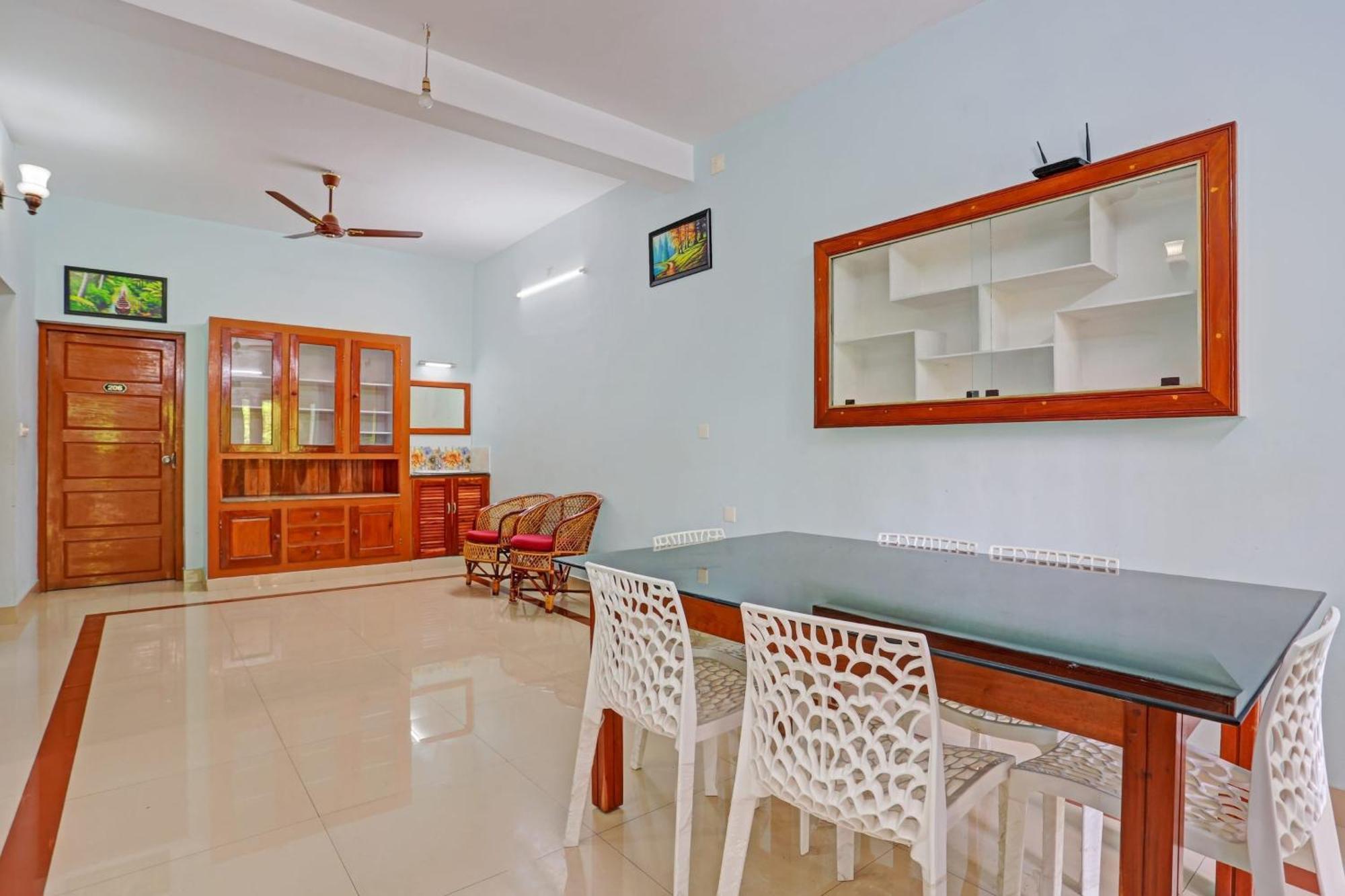 Flagship Hotel Adara Residency Thiruvananthapuram Екстериор снимка