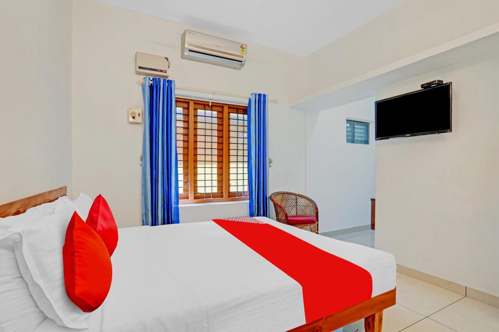 Flagship Hotel Adara Residency Thiruvananthapuram Екстериор снимка